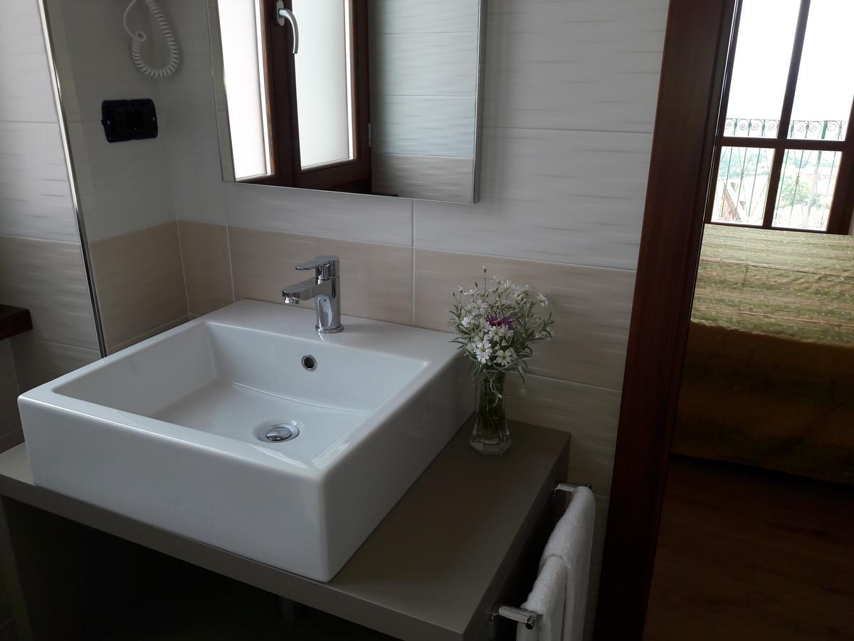 Albergo Diffuso Belvedere Alice Bel Colle Exterior photo